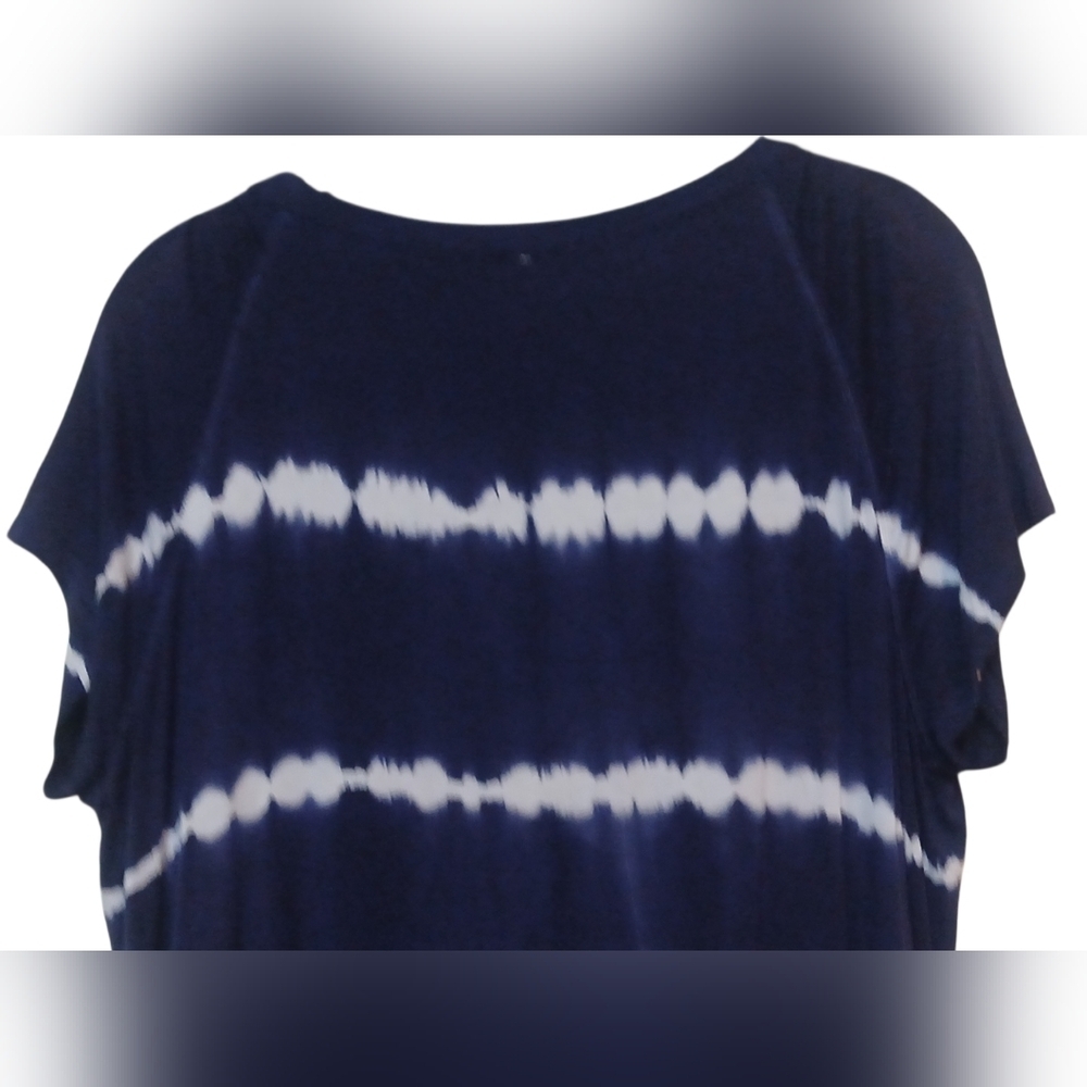 Maria Gabrielle - NWOT, Purple Tye-Dye, Short Sleeve Blouse, Crew Neck, Front... - Picture 8 of 10